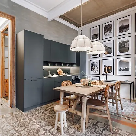 Apartment Tella - 2 Bedrooms And Office In Eixample Esquerra Barcelona