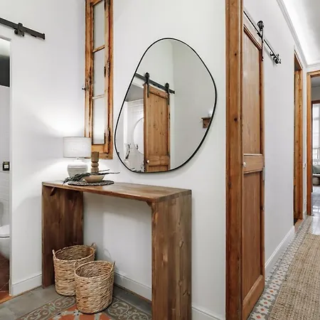 Tella - 2 Bedrooms And Office In Eixample Esquerra