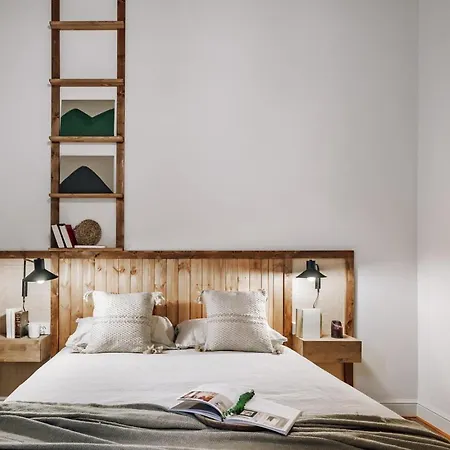 Daire Tella - 2 Bedrooms And Office In Eixample Esquerra