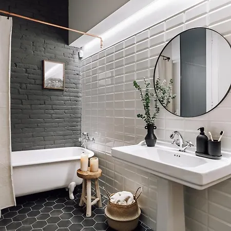 Tella - 2 Bedrooms And Office In Eixample Esquerra * Barselona