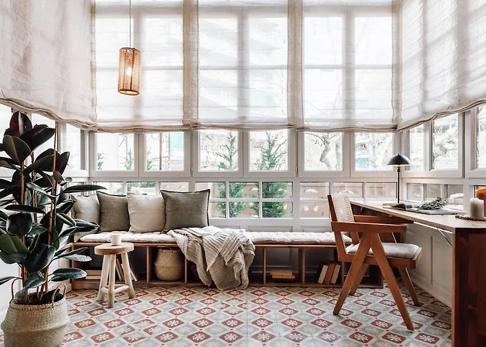 Tella - 2 Bedrooms And Office In Eixample Esquerra Barcelona